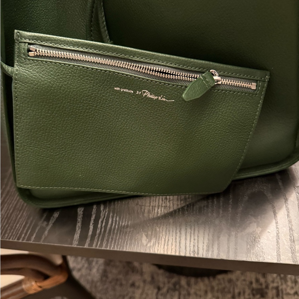 3.1 Phillip Lim Green Leather Drawstring Shoulder Bag - Picture 4 of 5